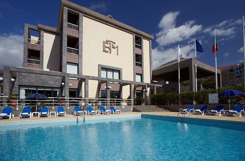 Hotel Escola ฟุงชาล ภายนอก รูปภาพ
