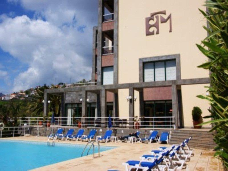 Hotel Escola ฟุงชาล ภายนอก รูปภาพ