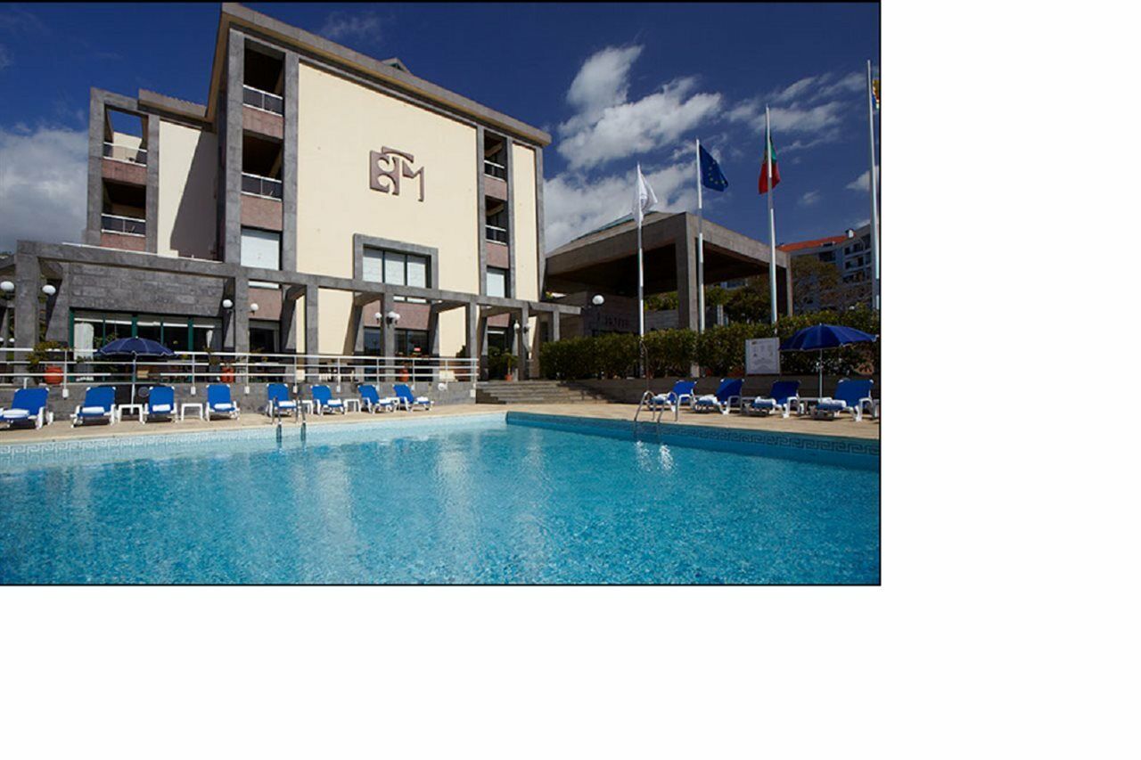 Hotel Escola ฟุงชาล ภายนอก รูปภาพ